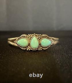 Beautiful Vintage Sterling Silver And Turquoise Cuff