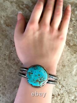 Vintage Native American Navajo Large Turquoise Sterling Silver bracelet