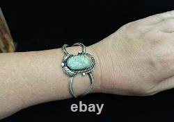 Vintage Native American Navajo Turquoise RF Sterling silver Cuff Bracelet UNISX