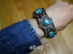 Vintage Native American Navajo Turquoise Sterling Silver Cuff Bracelet