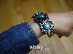 Vintage Native American Navajo Turquoise Sterling Silver Cuff Bracelet