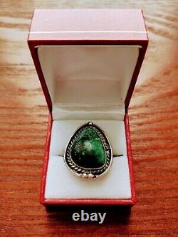 Vintage Navajo Artist Signed Sterling Silver Ring With Turquoise Stone! Sz 7